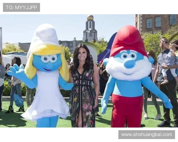 蓝精灵神秘村:15段让人脸红心跳的感情戏,CP粉狂喜! 蓝精灵神秘村:15段让人脸红心跳的感情戏,CP粉狂喜!